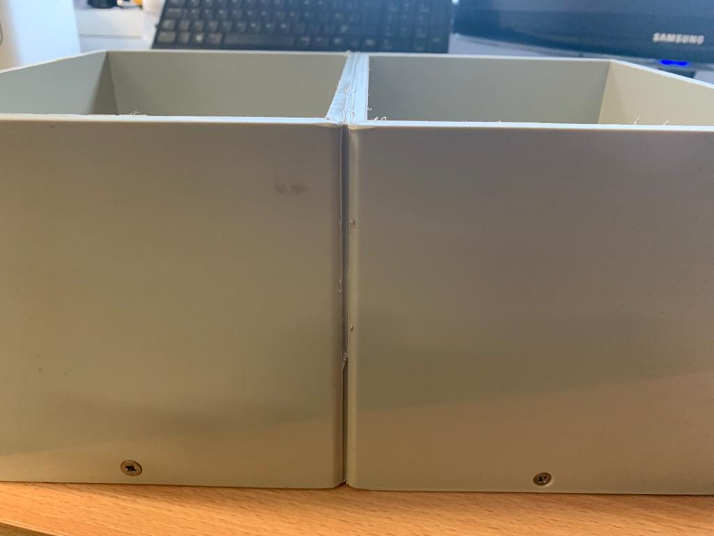 Front view of C-Slot vs round hole comparison